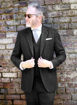 Charcoal Herringbone Tweed Suit 15 Charcoal Herringbone Tweed Suit -Men's Clothing Shop charcoalherringbonetweedsuitlook 2