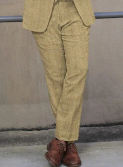 Highlander Heavy Beige Herringbone Tweed Suit -Men's Clothing Shop hghlndrhvybeigehrringbntwdsuitlk 3